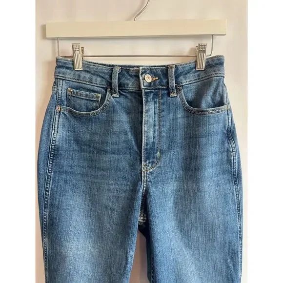 Abercrombie & Fitch High Rise Mom Jean Medium Wash Blue Size 26/2R - Picture 3 of 12